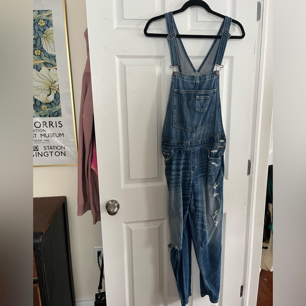 Women’s overalls from Hollister
